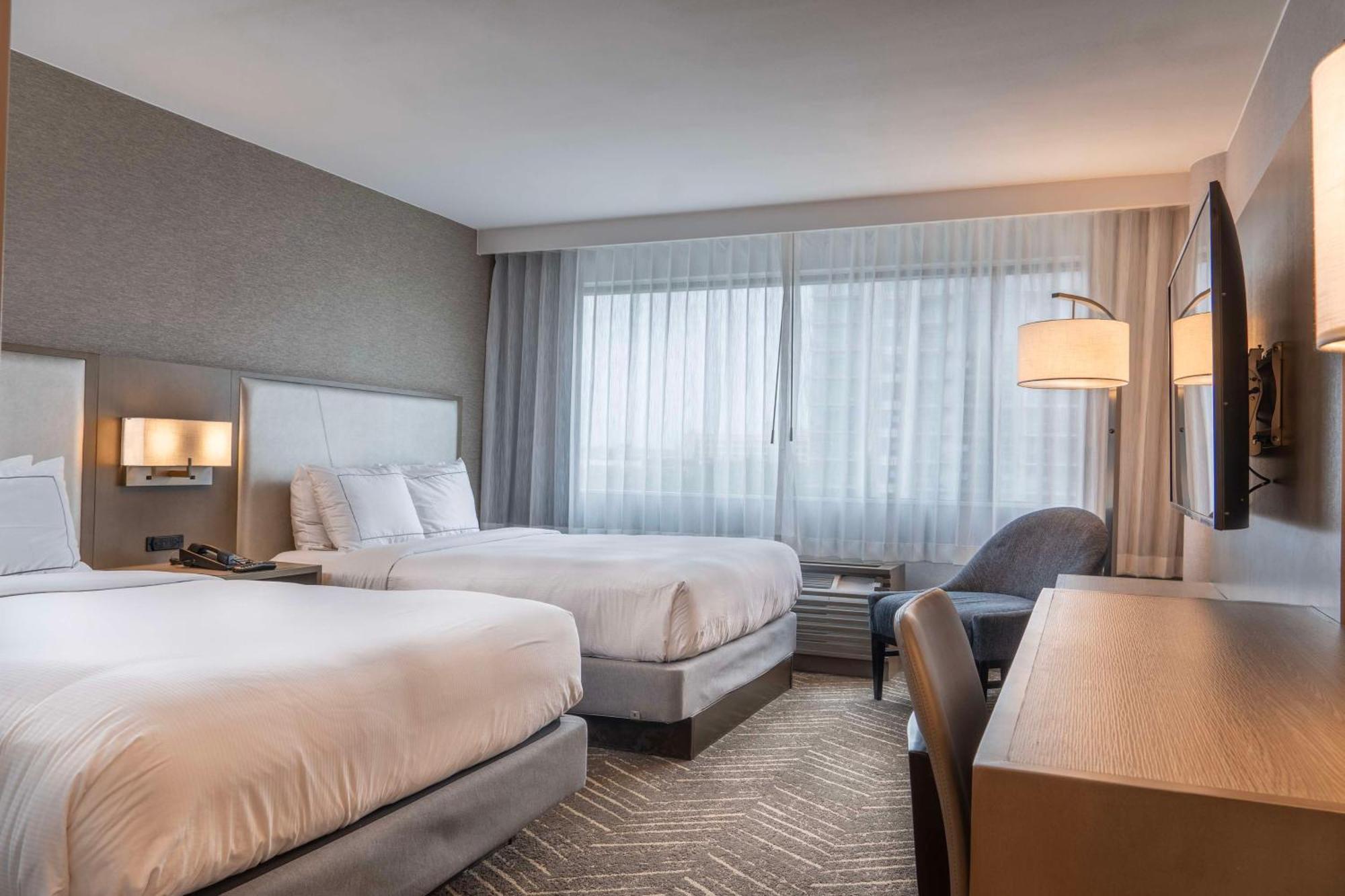 Doubletree By Hilton Orange County Airport Hotel Santa Ana Exterior photo